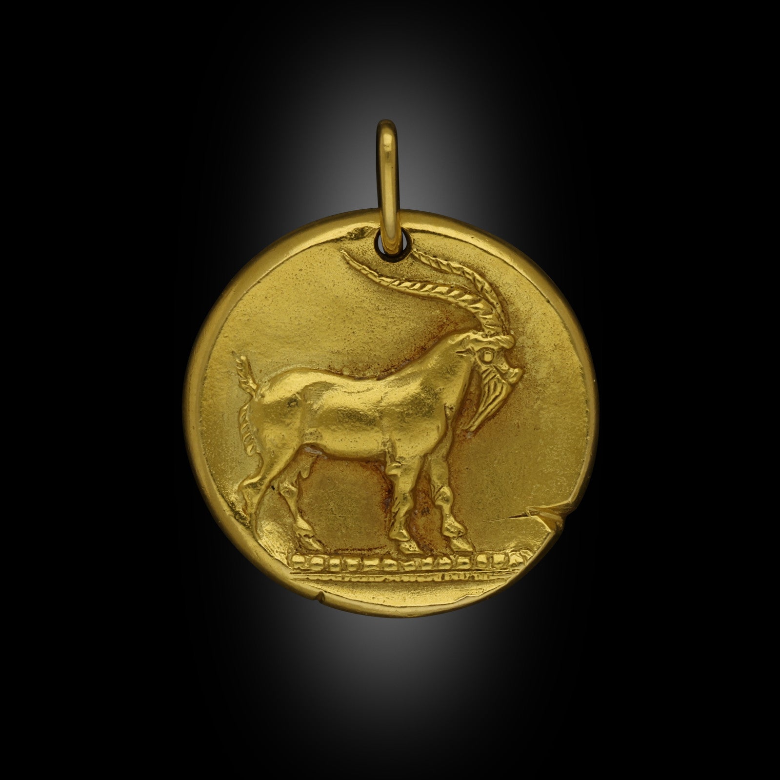 Georges Lenfant for Van Cleef & Arpels 1960s 18KT Yellow Gold Capricorn Pendant front view