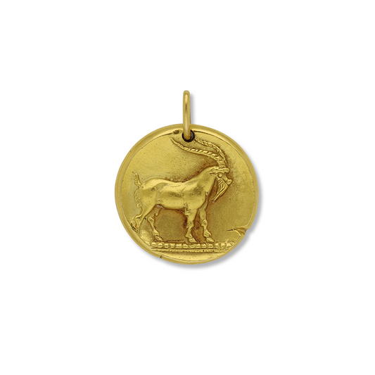 Georges Lenfant for Van Cleef & Arpels 1960s 18KT Yellow Gold Capricorn Pendant front view