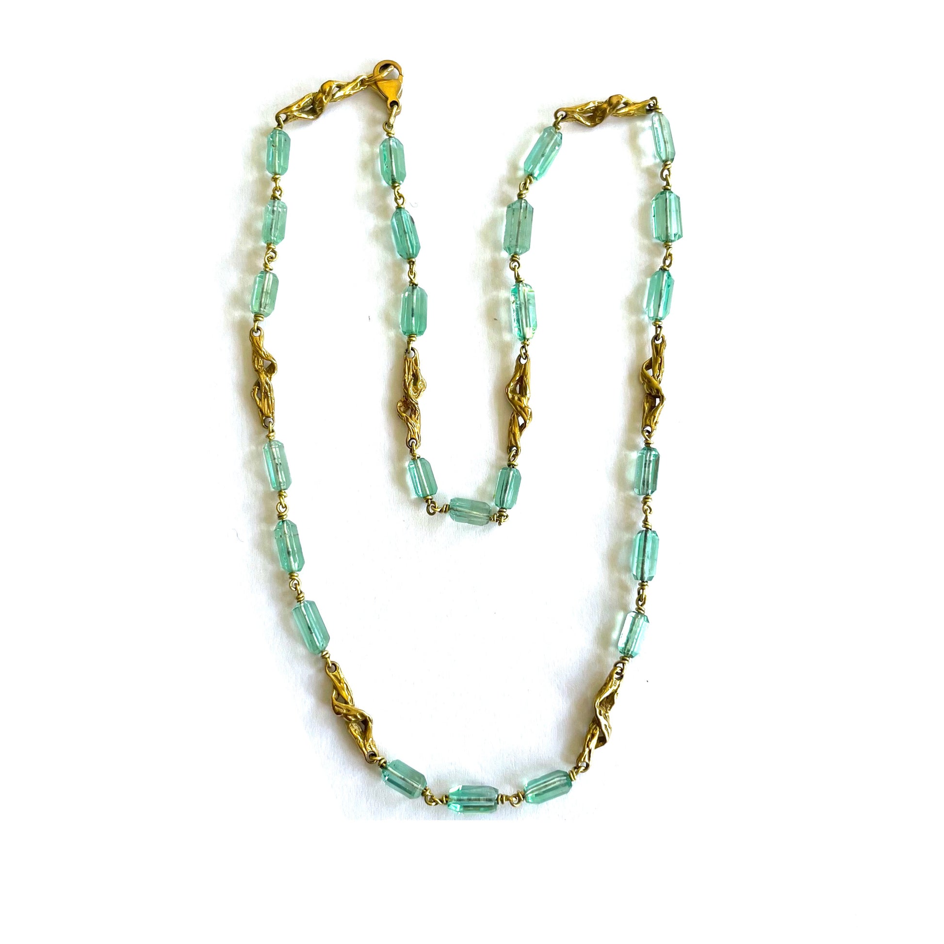 1970s 18KT & 8KT Yellow Gold Beryl Necklace front view