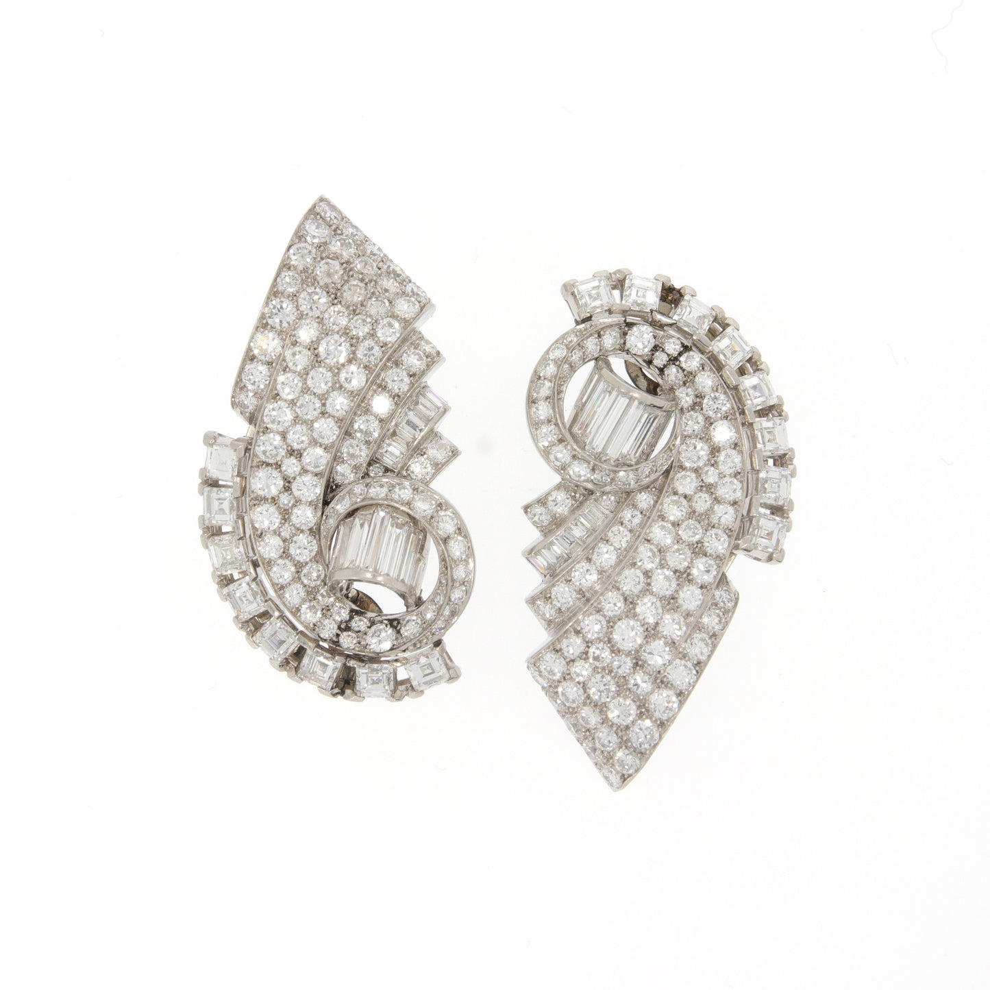 French 1940s Platinum Diamond Double Clipsfront