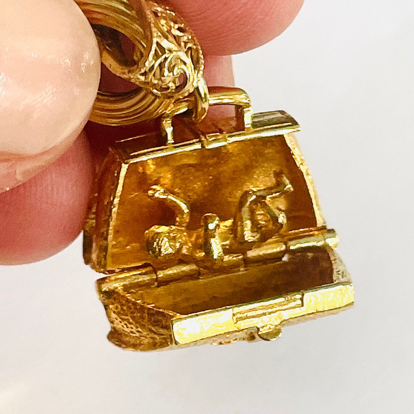 1950s 9KT Yellow Gold Charm Bracelet charm close-up