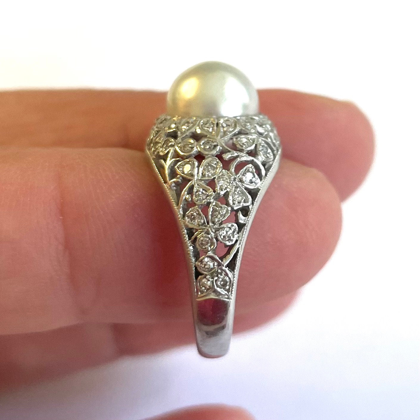 1940s Platinum Natural Pearl & Diamond Ring side