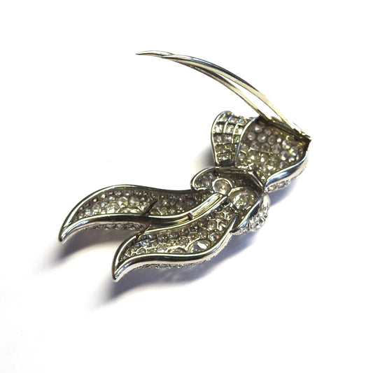 1940s Platinum Diamond Ribbon Brooch back