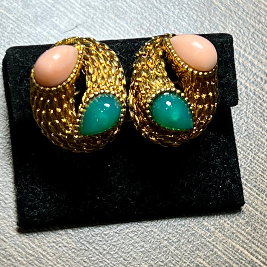 Boucheron Paris 1960s 18KT Yellow Gold Coral & Chrysoprase Earrings