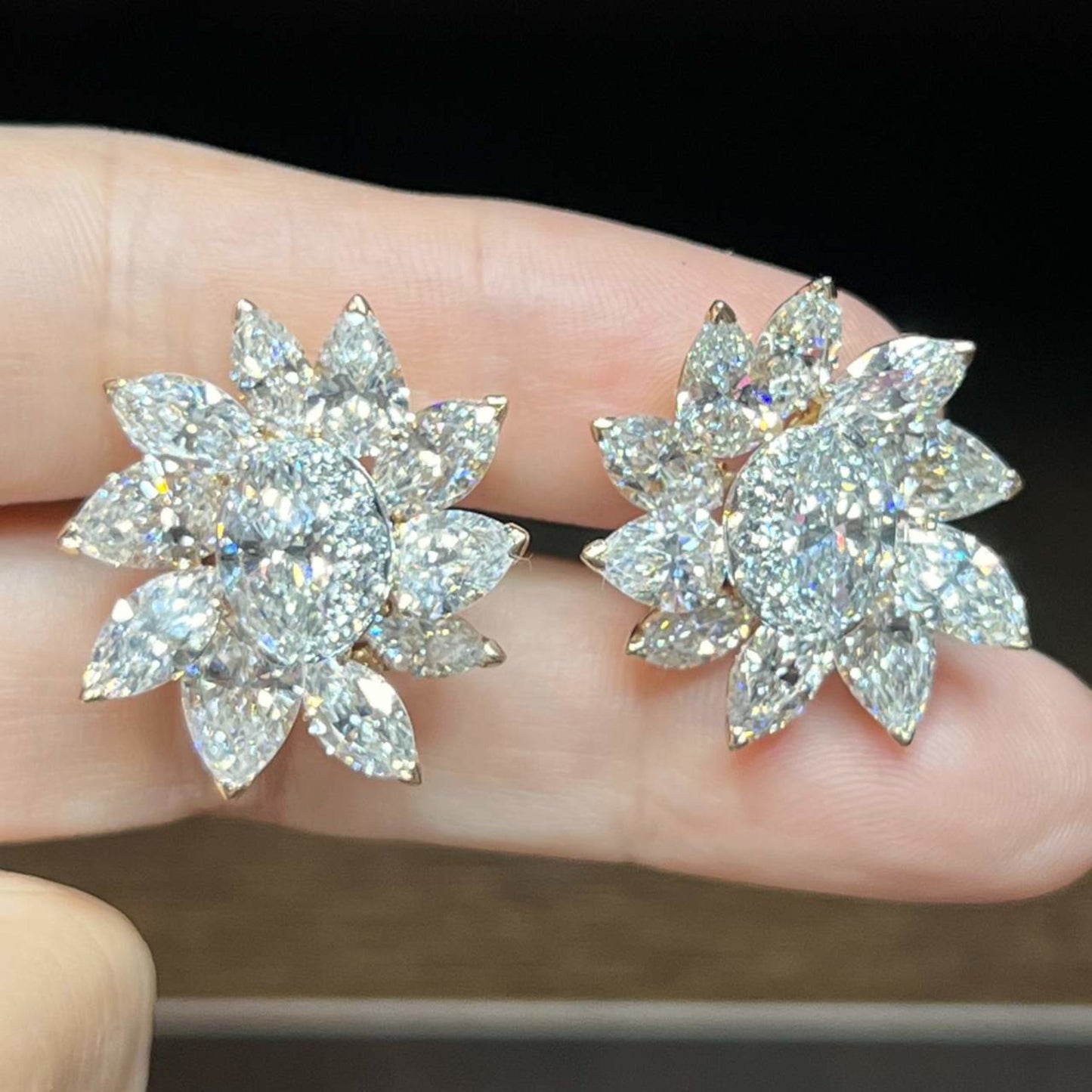 Post-1980s 18KT Yellow Gold Diamond Earrings front