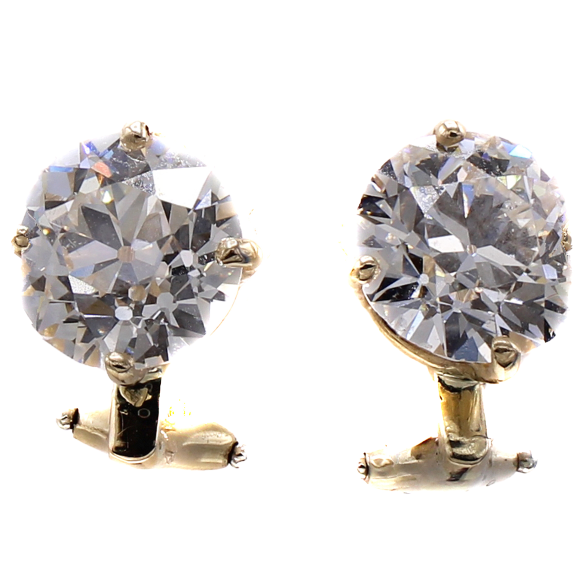 1930s 18KT Yellow Gold Diamond Earrings close-up details