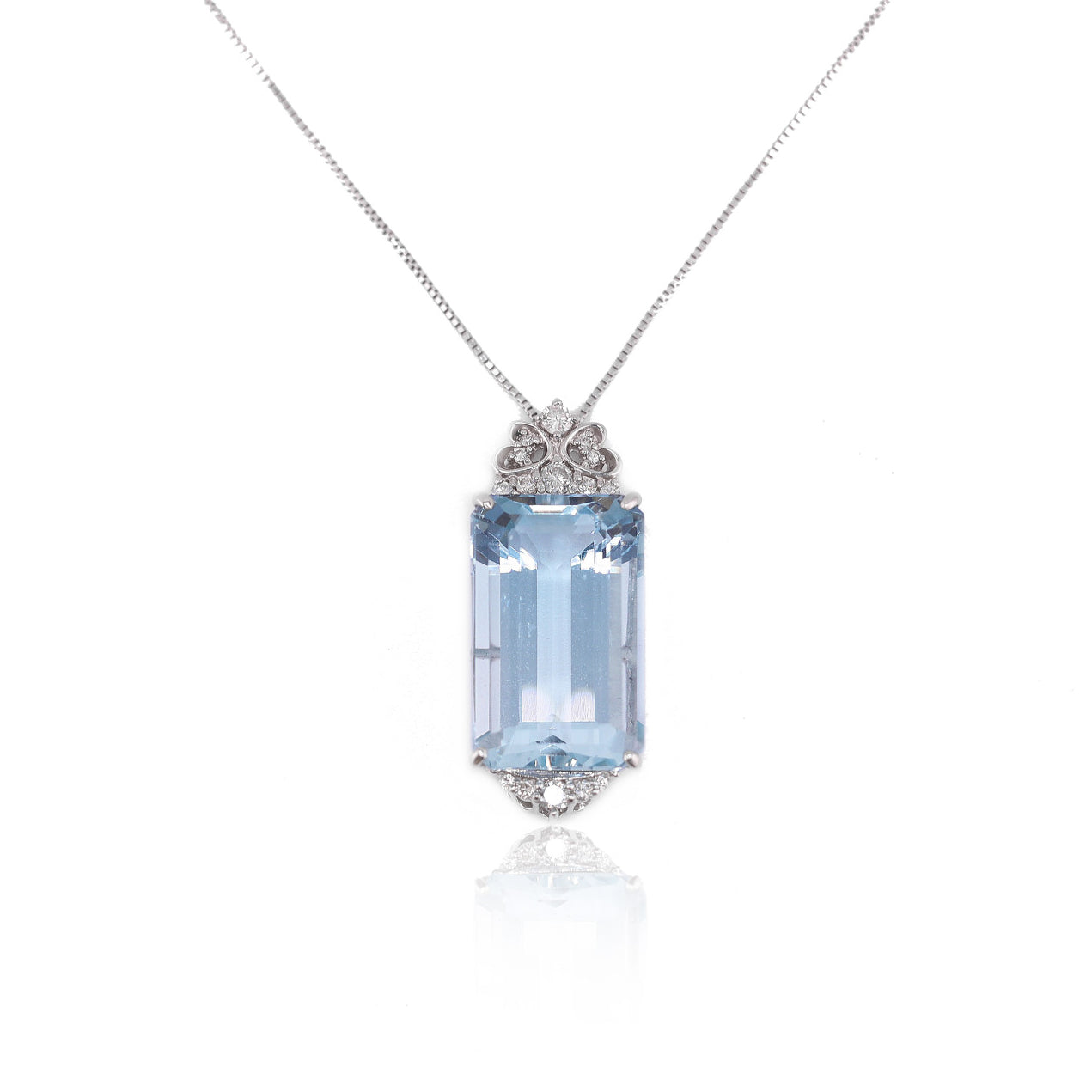 Post-1980s Platinum Diamond & Aquamarine Necklace front