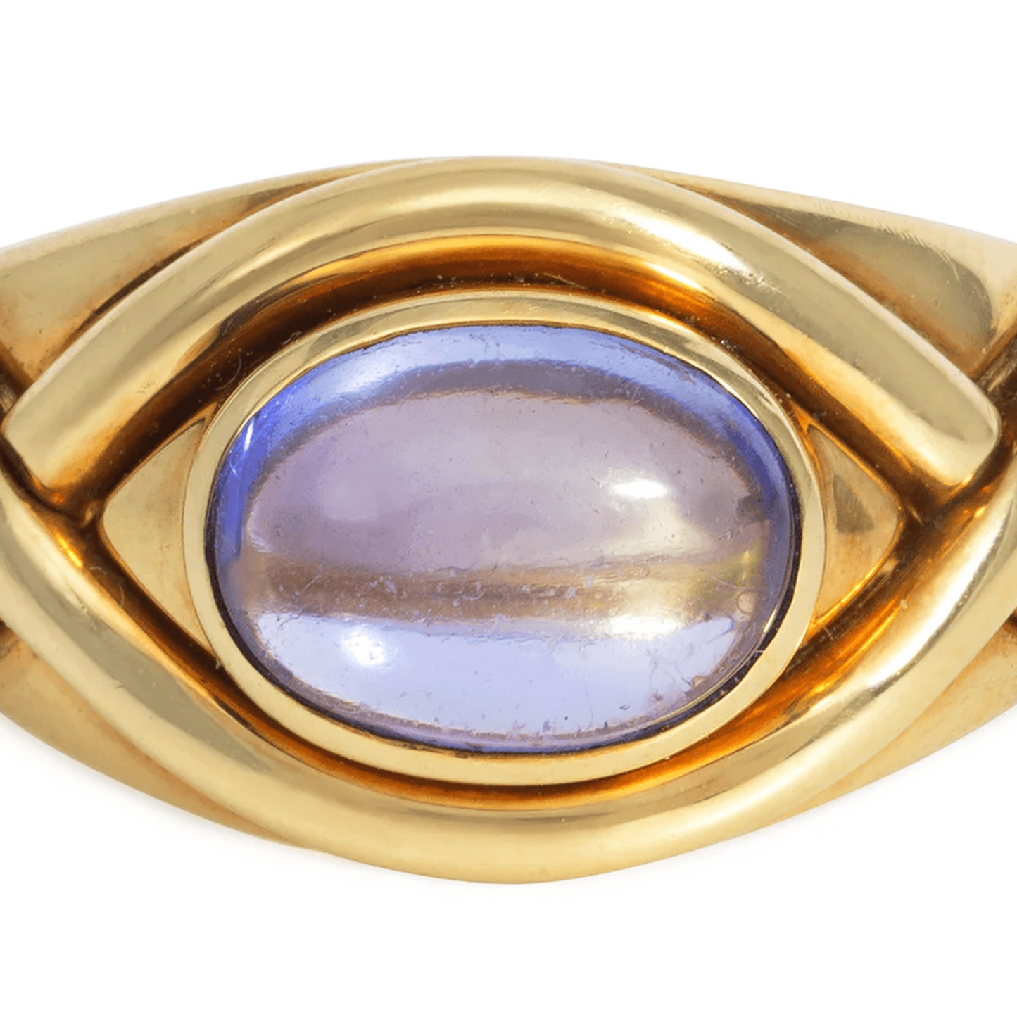 Tiffany & Co. 1960s 18KT Yellow Gold Tanzanite Ring close-up