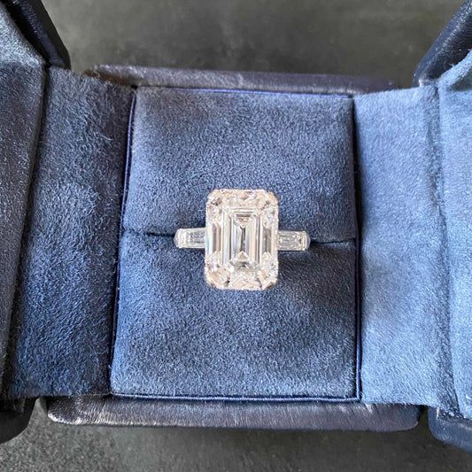 1930s Emerald step Cut Type IIa Diamond Platinum Ring In box