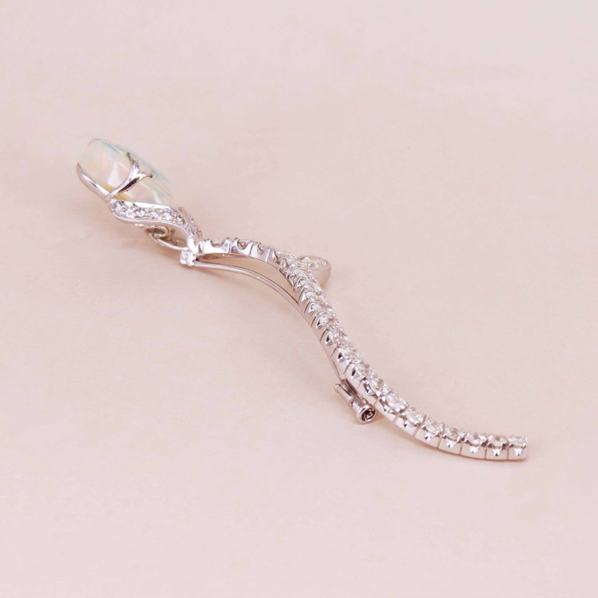 Contemporary 18KT White Gold Opal & Diamond Brooch side