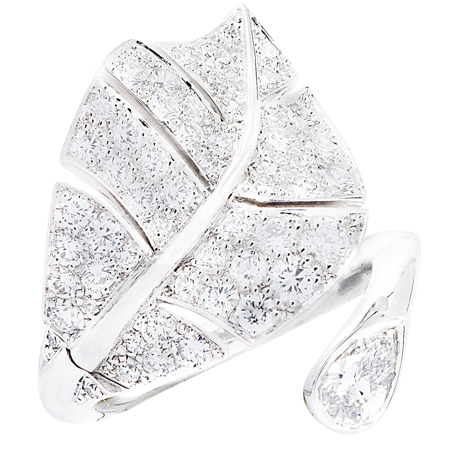 Van Cleef & Arpels Post-1980s 18KT White Gold Diamond Virevolte Leaf Ring back