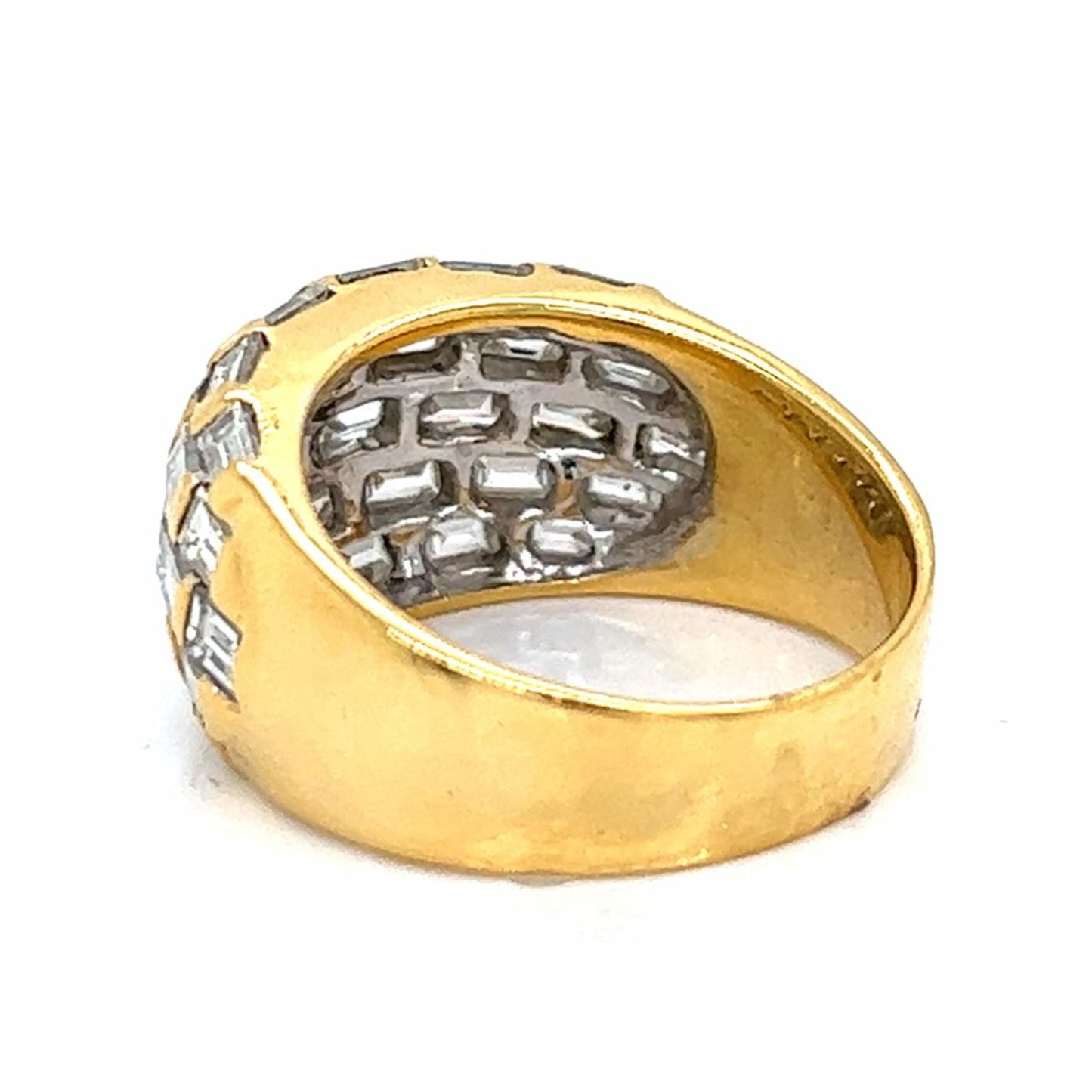 1980s 18KT Yellow Gold Diamond Ring back
