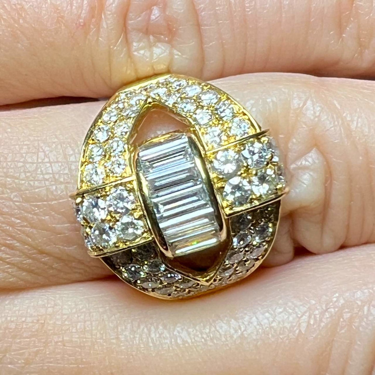 Alessandra Ria Post-1980s 18KT Yellow Gold Diamond Ring on finger