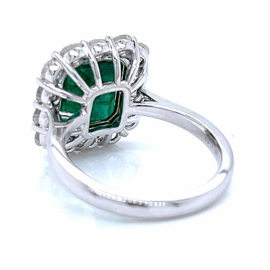 1980s 18KT White Gold Emerald & Diamond Ring back