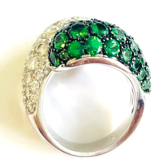 Chantecler Italian Post-1980s 18KT White Gold Tsavorite Garnet & Diamond Ring profile