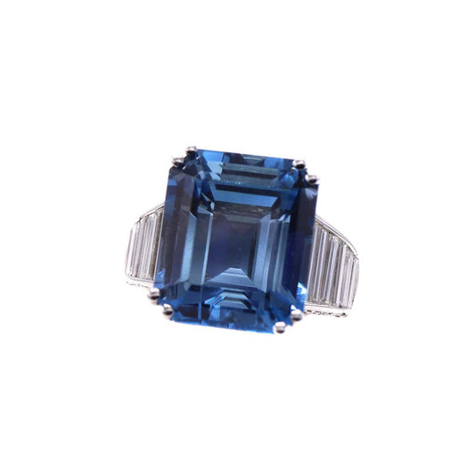 Post-1980s 18KT White Gold Aquamarine & Diamond Ring front