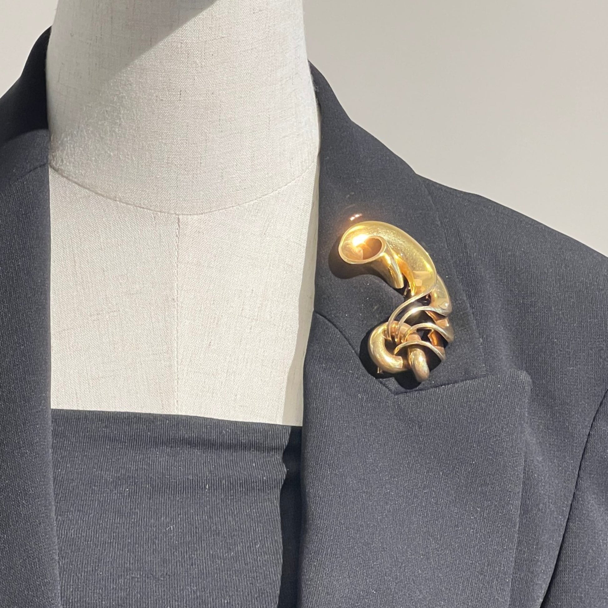 Bancelin Paris 1940s 18KT Yellow Gold Brooch on blouse