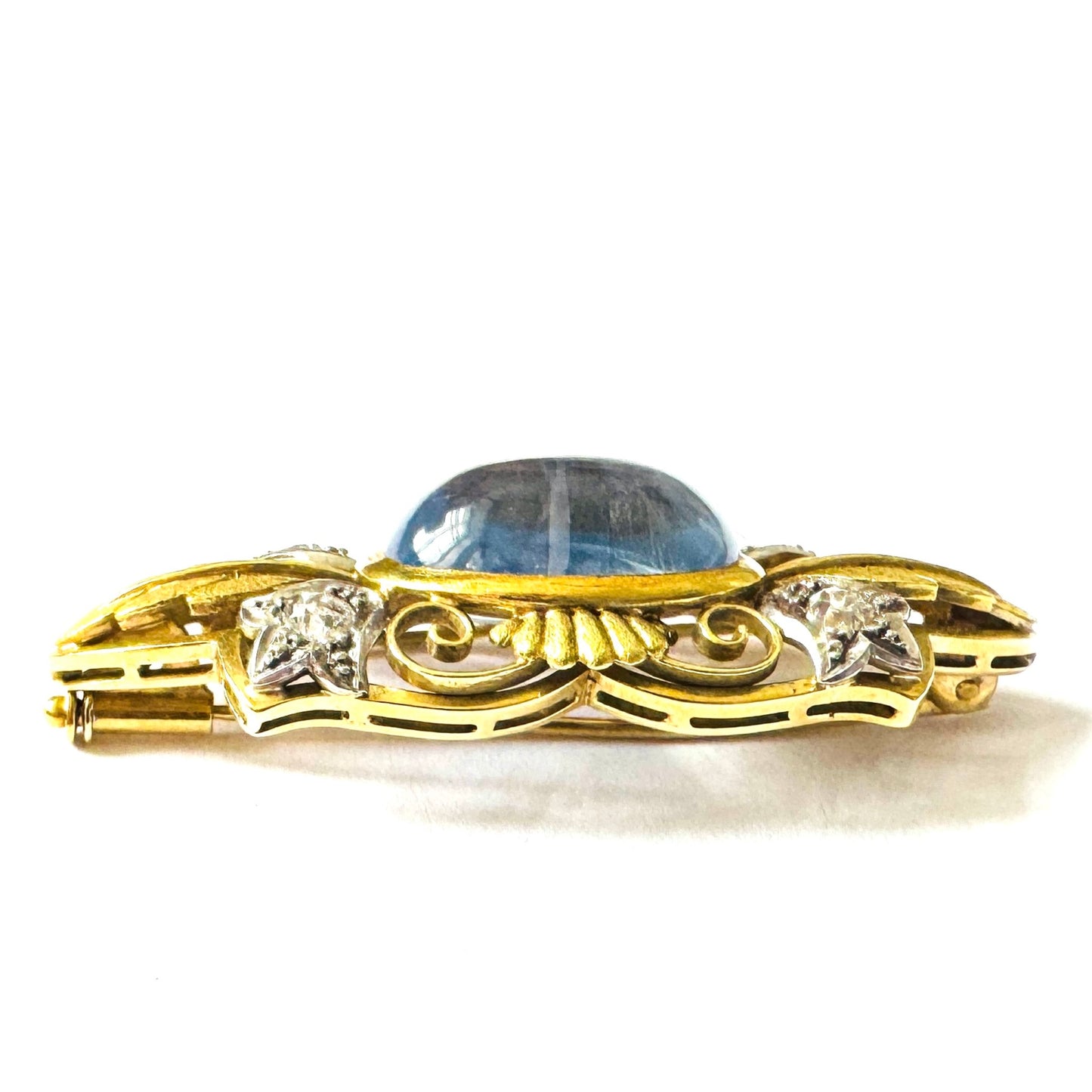 1930s 14KT Yellow Gold Sapphire & Diamond Brooch profile