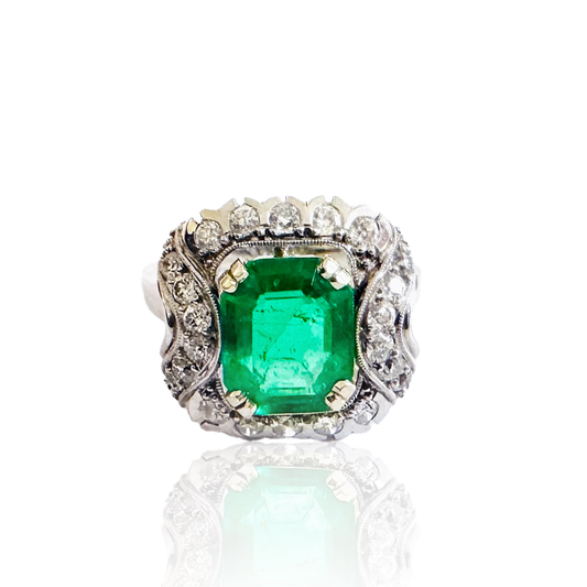 1960s 14KT White Gold Emerald & Diamond Ring front