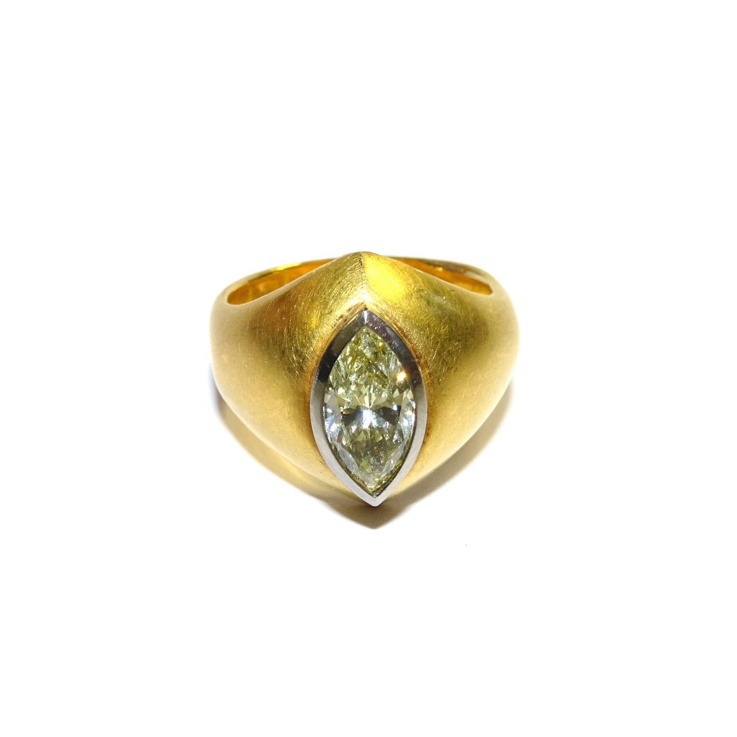 1970s 22KT Yellow Gold Yellow Diamond Ring front
