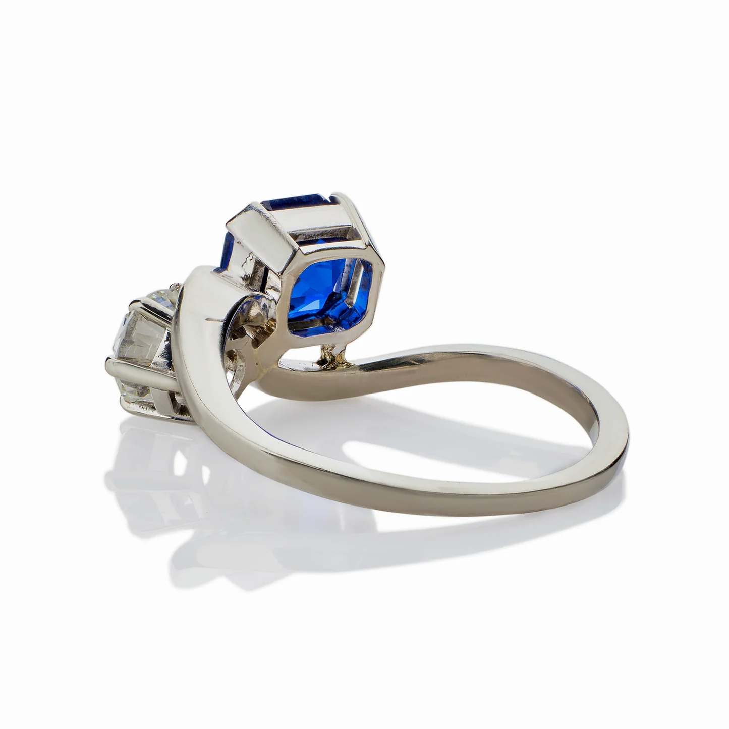 1980s Platinum Sapphire & Diamond Ring back