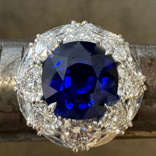 Post-1980s Platinum Sapphire & Diamond Ring front