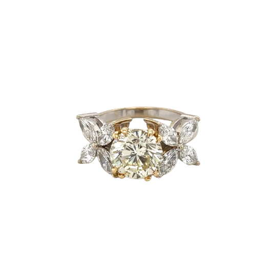 Post-1980s 18KT White & Yellow Gold Diamond Ring front