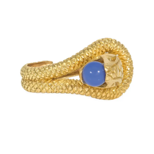 French 1960s 18KT Yellow Gold Chalcedony Snake Ring close-up details
