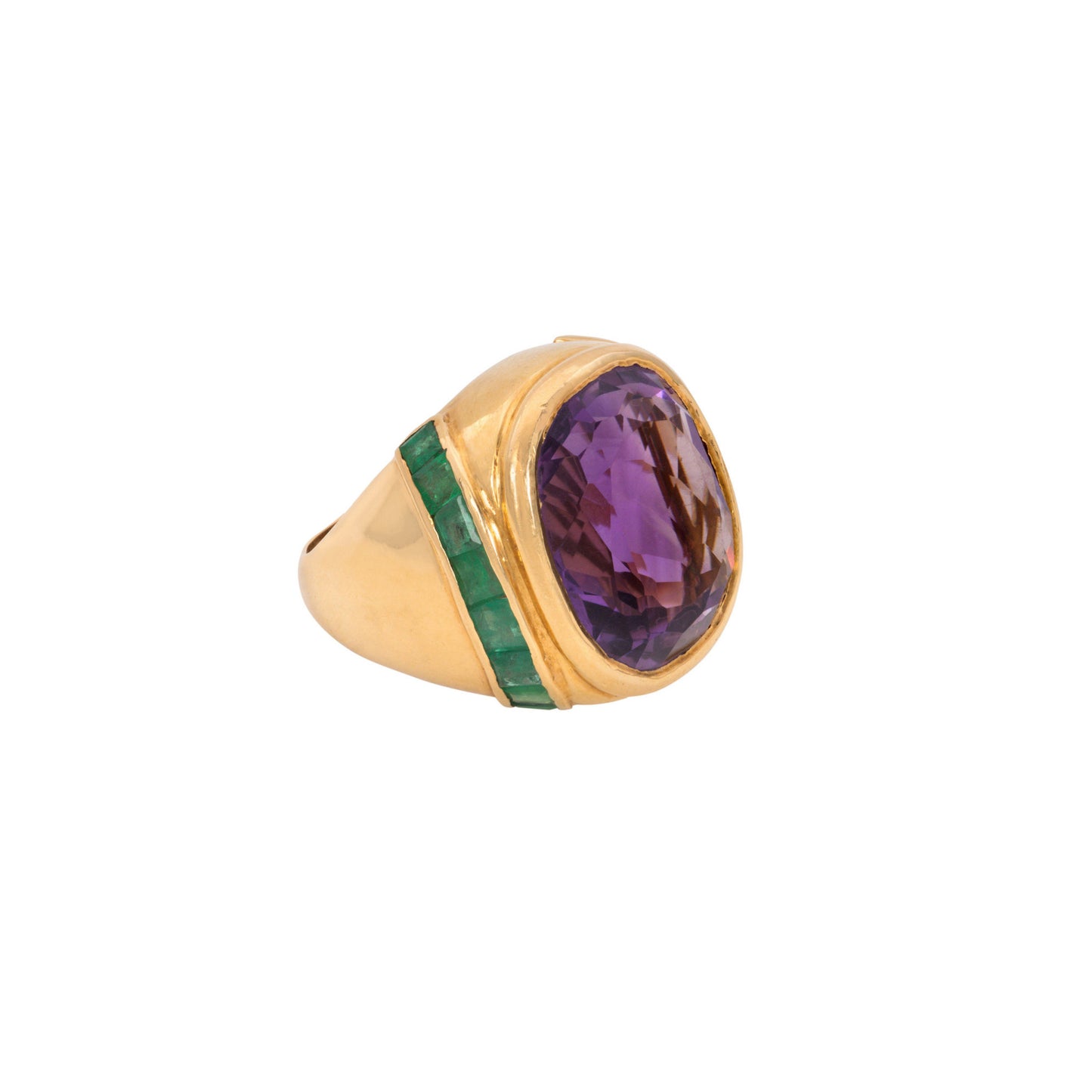 French 1970s 18KT Yellow Gold Amethyst & Emerald Ring front side