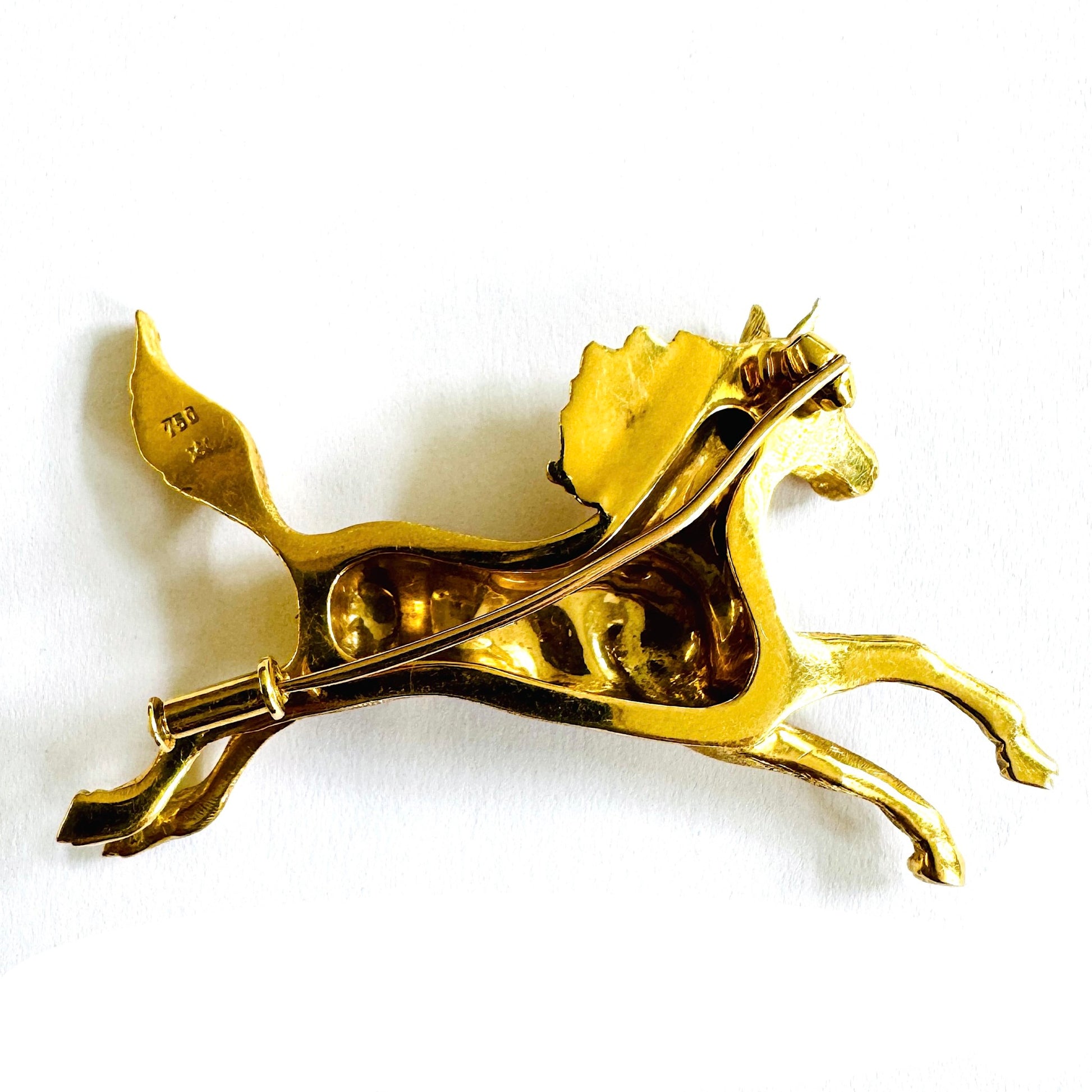 1970s 18KT Yellow Gold Horse Brooch back