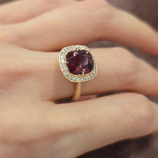Post-1980s 18KT Rose Gold Spinel & Diamond Ring on finger