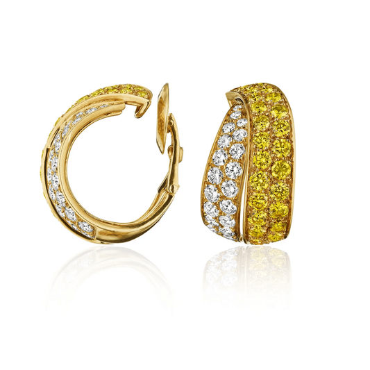 Van Cleef & Arpels France 1970s 18KT Yellow Gold Diamond Earrings side and front