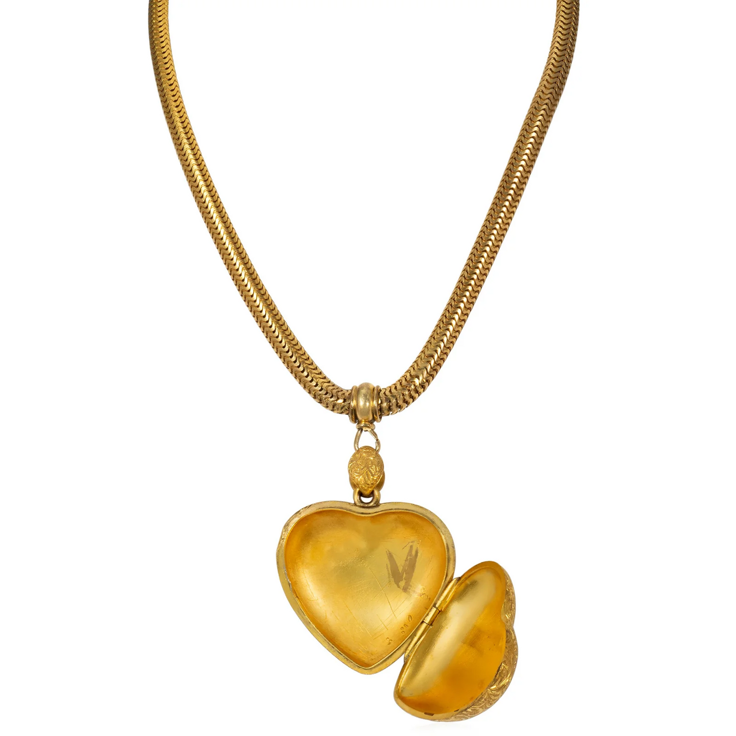 English Victorian 18KT Yellow Gold Heart Locket Necklace open
