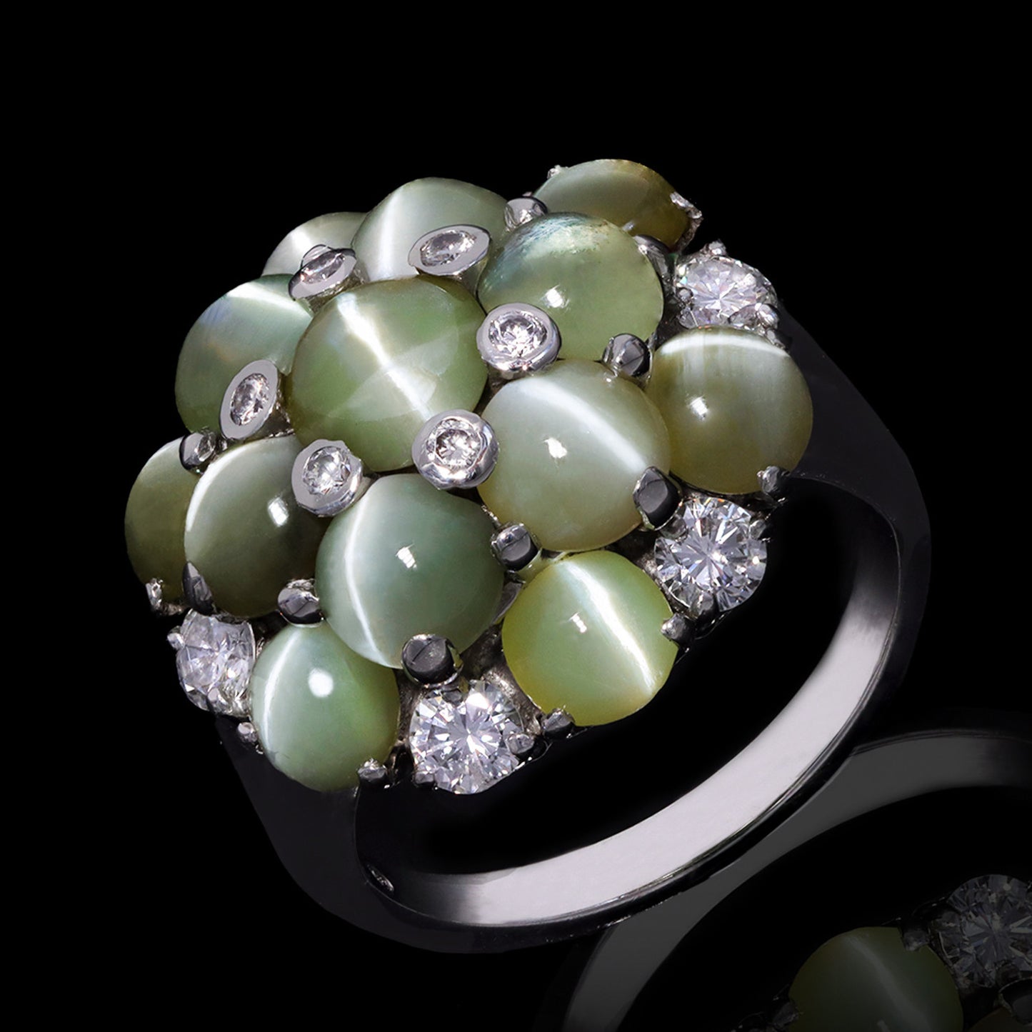 Oscar Heyman Bros. 1950s Platinum Chrysoberyl Cat's Eye, Diamond Ring front