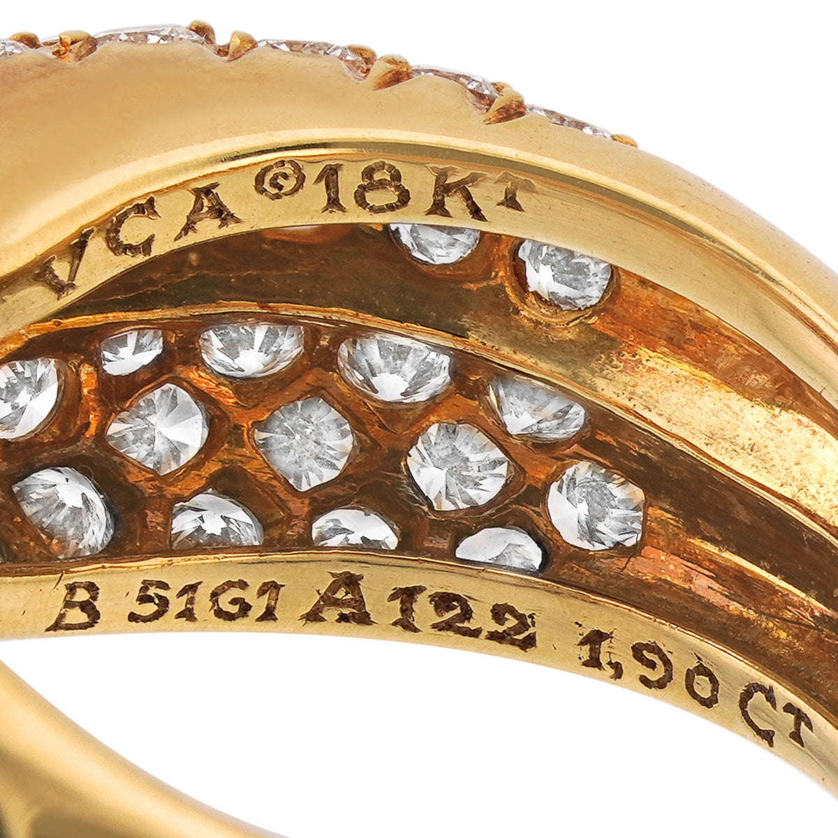 Van Cleef & Arpels Paris 1980s 18KT Yellow Gold Diamond Crossover Ring signature