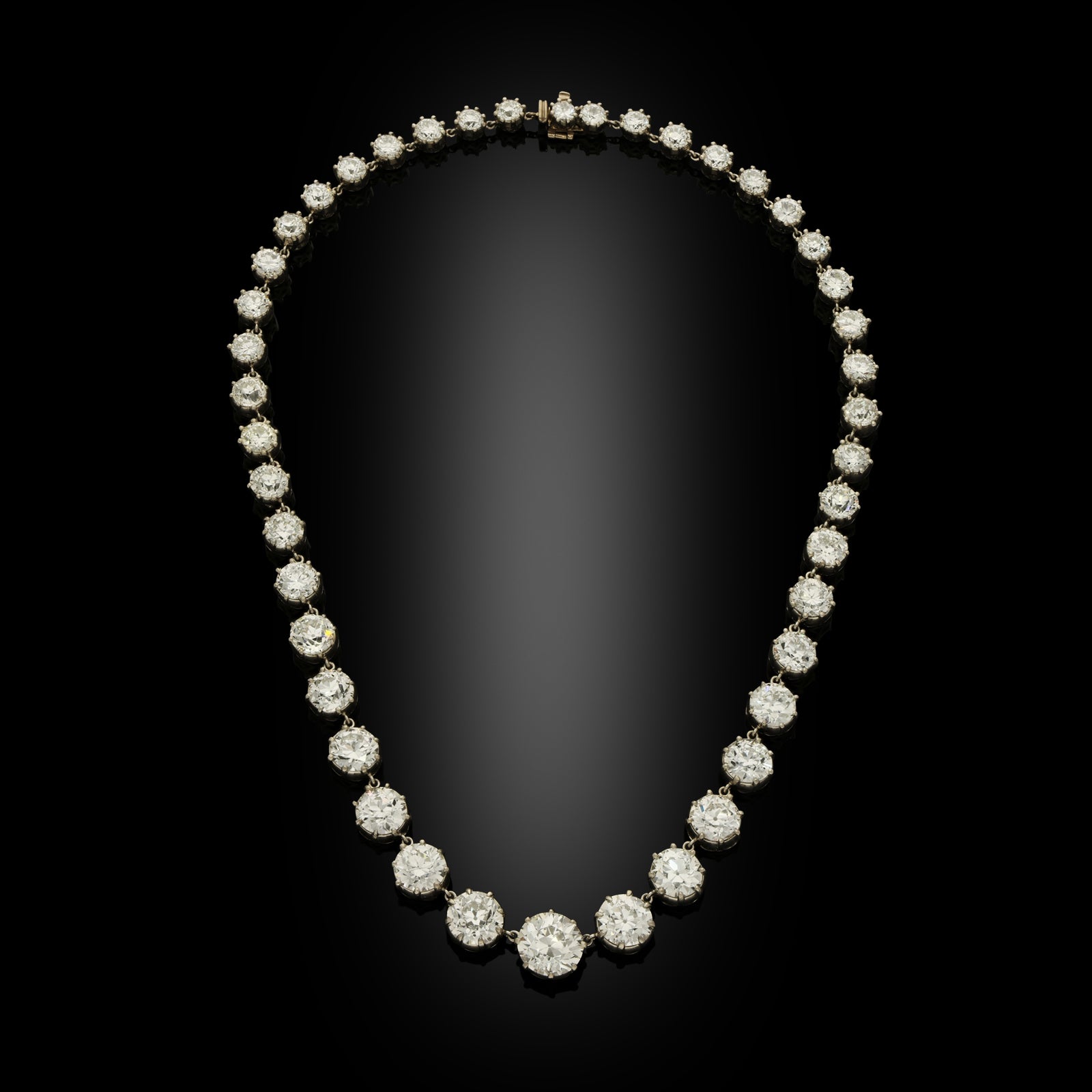 rivière necklace example