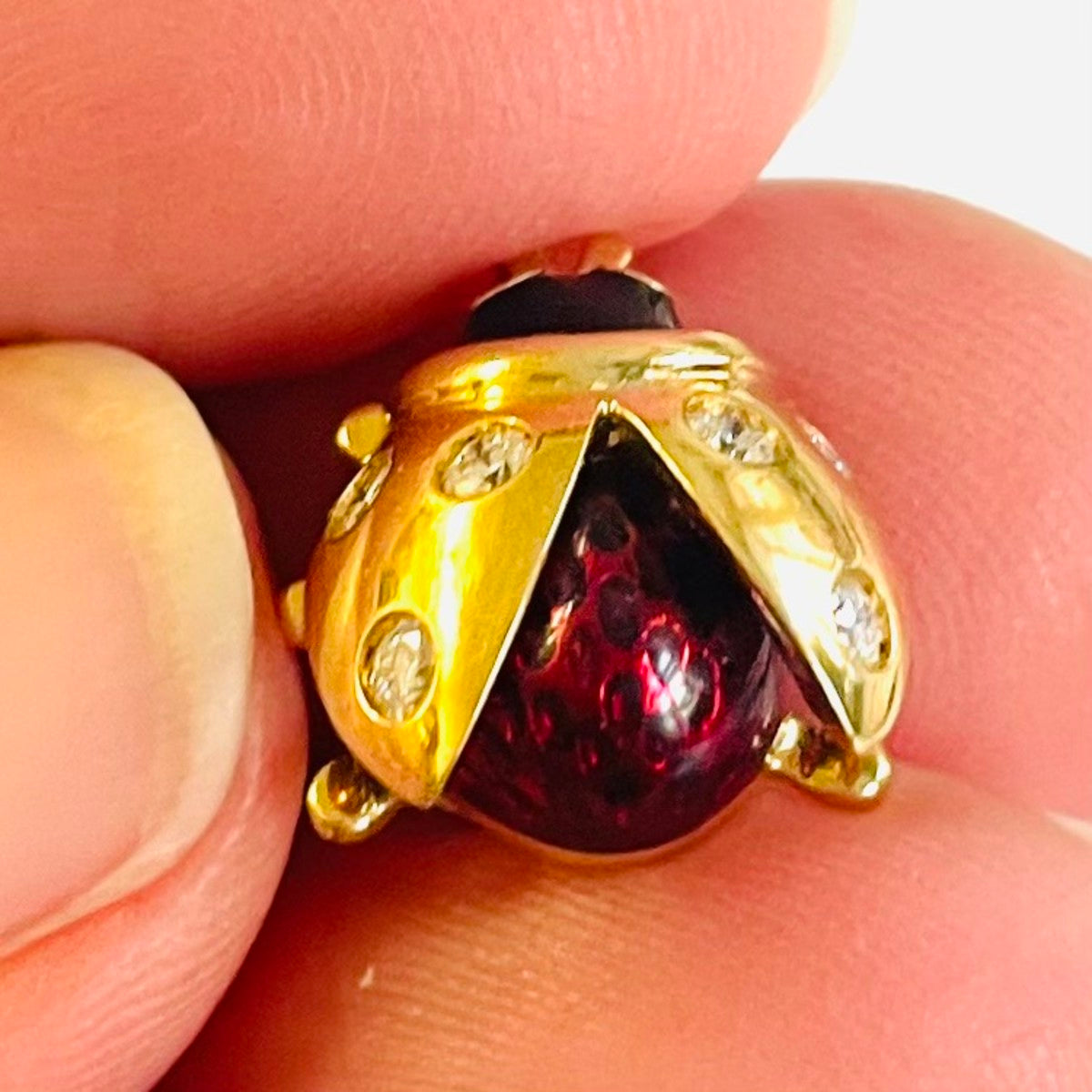Meister Post-1980s 18KT Yellow Gold Enamel & Diamond Ladybug Brooches close-up details