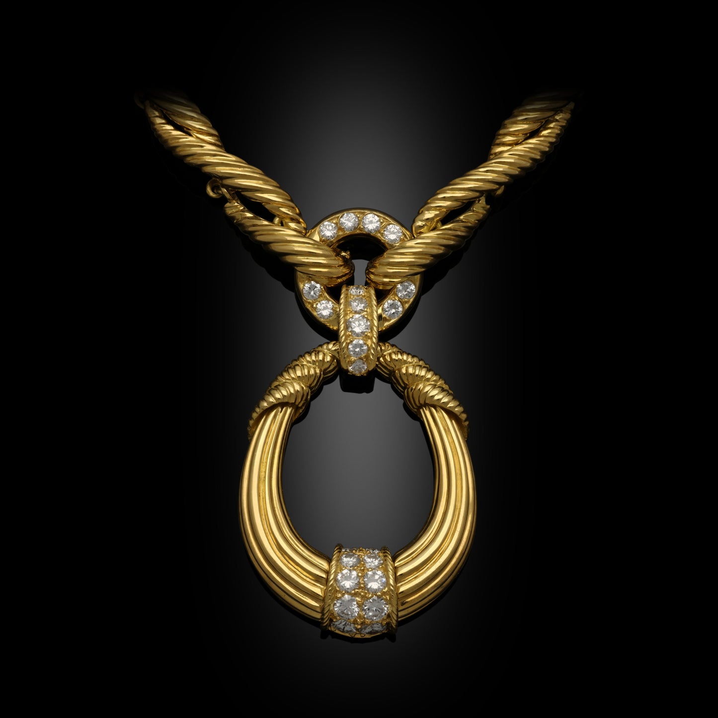 Van Cleef & Arpels French 1970s 18KT Yellow Gold Diamond Necklace close-up