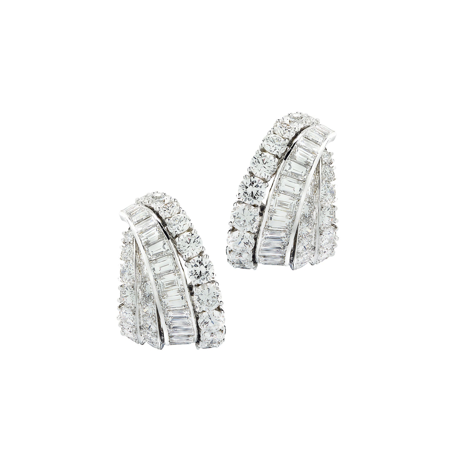 Van Cleef & Arpels French 1970s 18KT White Gold Diamond Earrings front