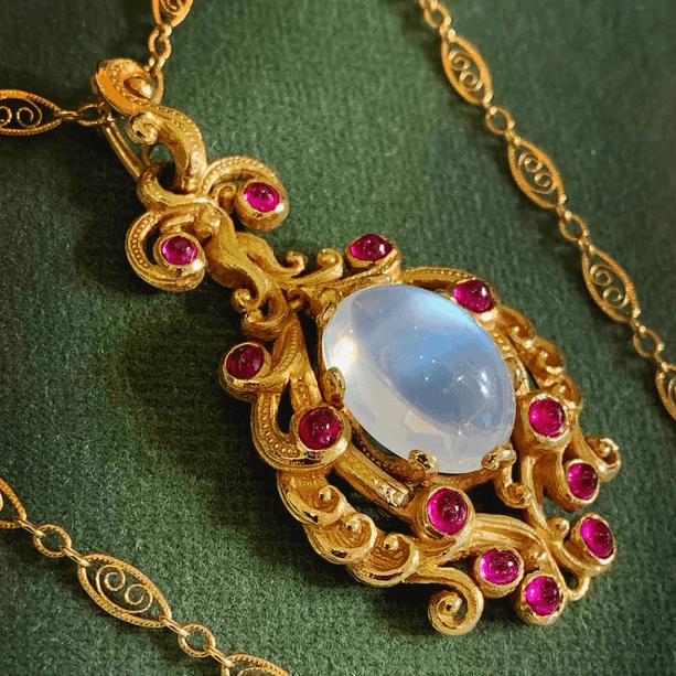 Victorian 14KT Yellow Gold Moonstone & Ruby Necklace side