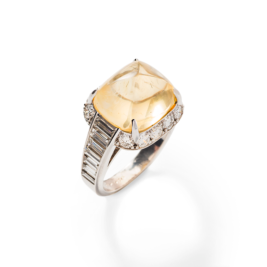 1980s Platinum Yellow Sapphire & Diamond Ring side view