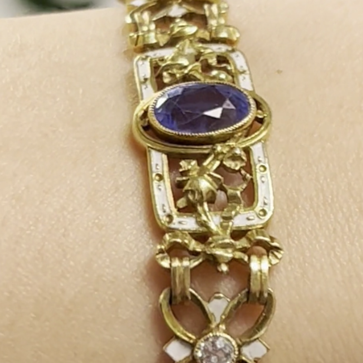 Lucien Gautrait Art Nouveau 18KT Yellow Gold Sapphire, Diamond & Enamel Bracelet close-up details