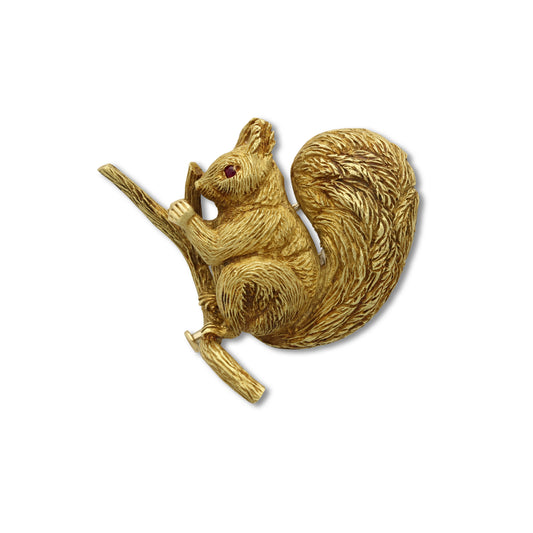Hermes French 1960s 18KT Yellow Gold Ruby Squirrel Brooch front view