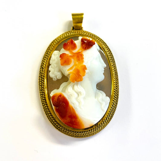 Victorian 18KT Yellow Gold Agate Pendants front