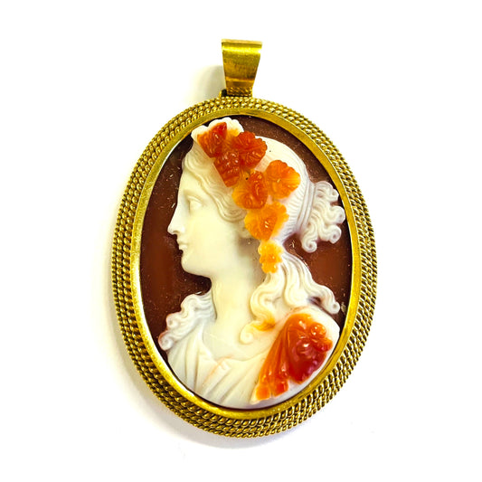 Victorian 18KT Yellow Gold Agate Pendants front