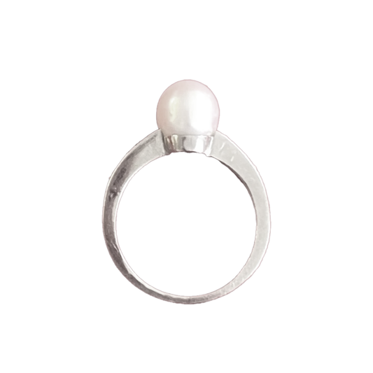 1980s Palladium Natural Pearl & Diamond Ring profile