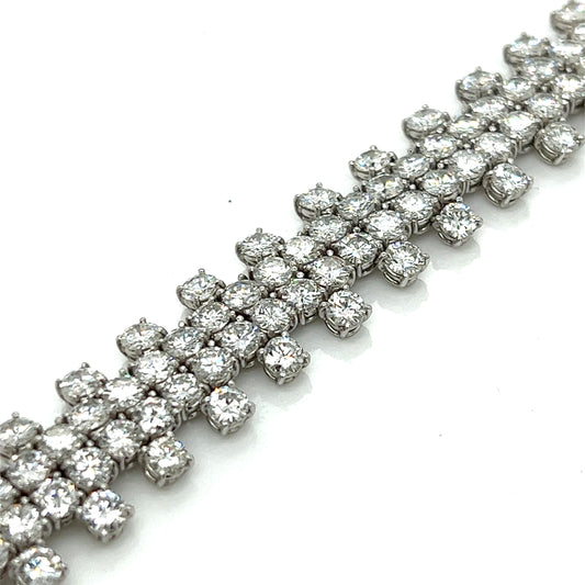 Calderoni Post-1980s Platinum Diamond Bracelet close-up details