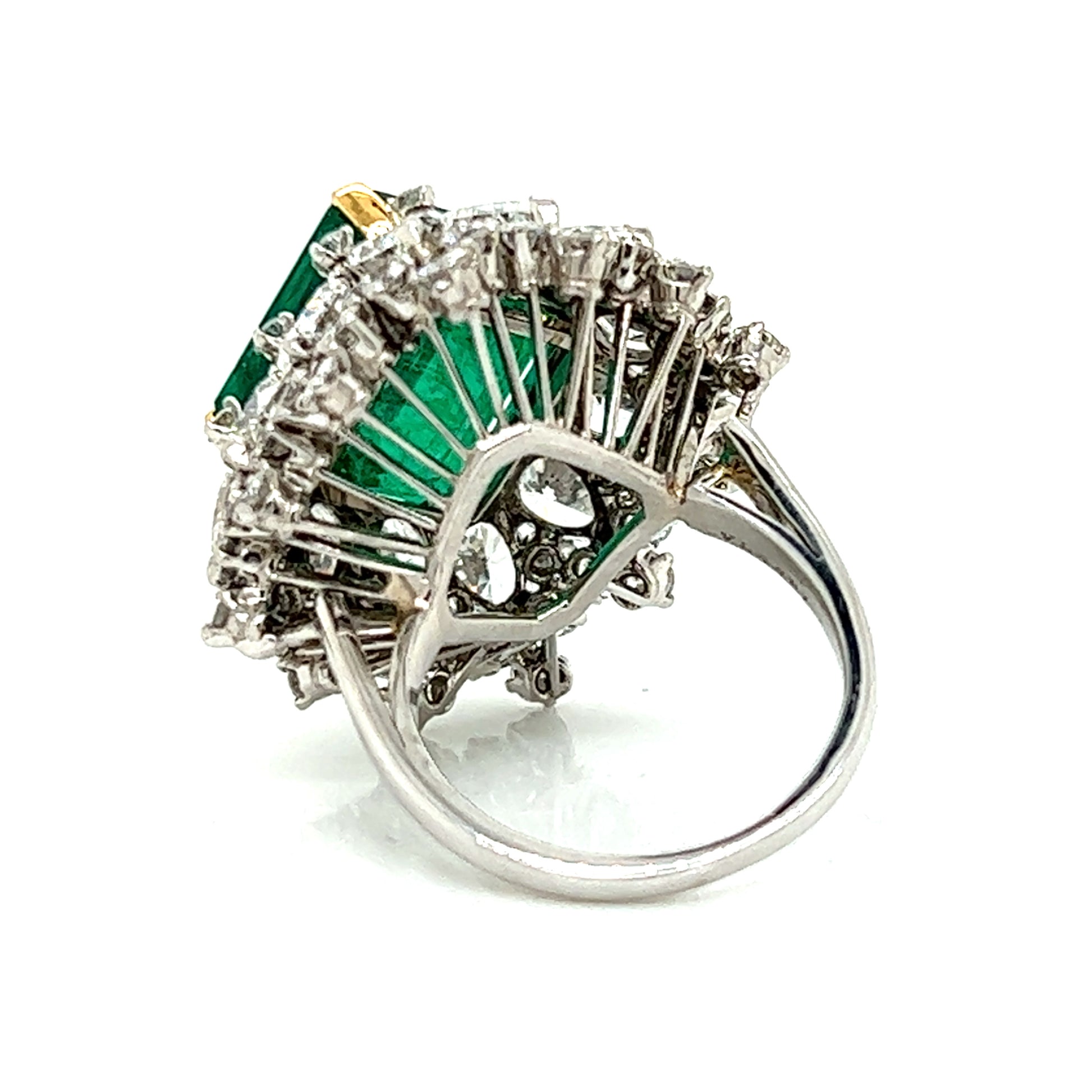 Bulgari 1960s Platinum Emerald & Diamond Ring back
