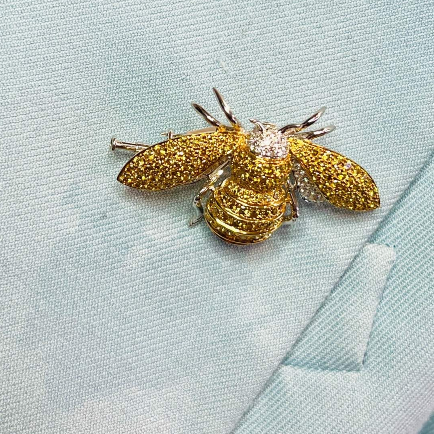 Post-1980s 18KT Yellow & White Gold Diamond Bumble Bee Brooch worn on lapel