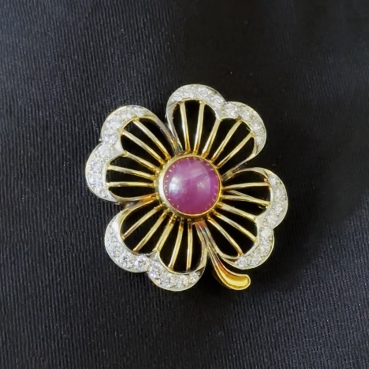 1970s 18KT Yellow Gold Ruby & Diamond Four-Leaf Clover Brooch front